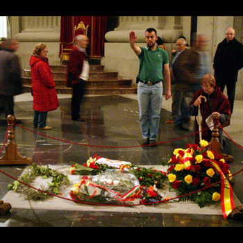 Exhumar-restos_mortales-Francisco_Franco-Valle_de_los_Caidos-Primo_de_Rivera_MDSIMA20131029_0399_4